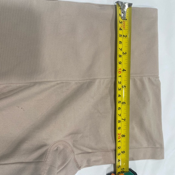 FIT Figure Improving Technology boy shorts shapewear - Picture 3 of 3